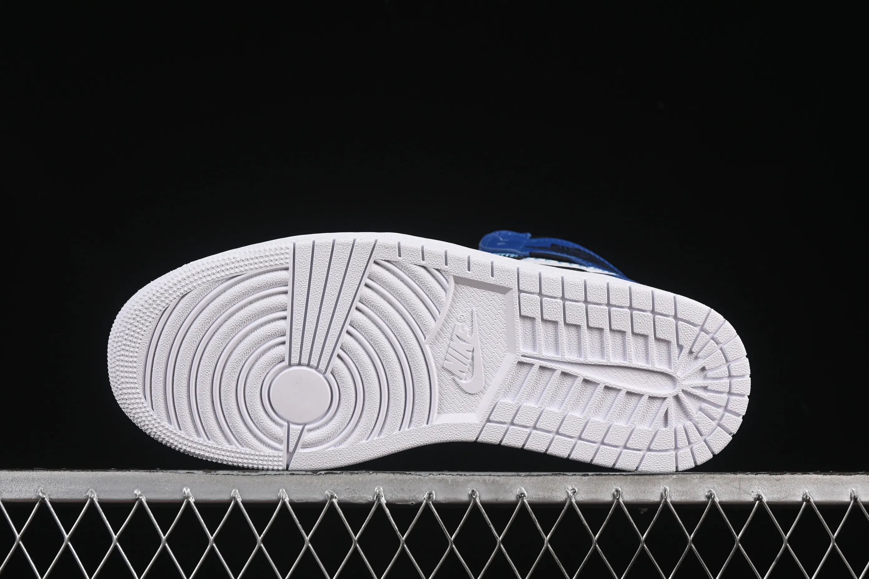 All categories Air Jordan Jordan series basketball shoes Air Jordan 1 High OG version Fragment x Union x Air Jordan 1 Retro AJ1 Joe 1 new deconstructed royal blue high-top basketball shoes IO7847-001